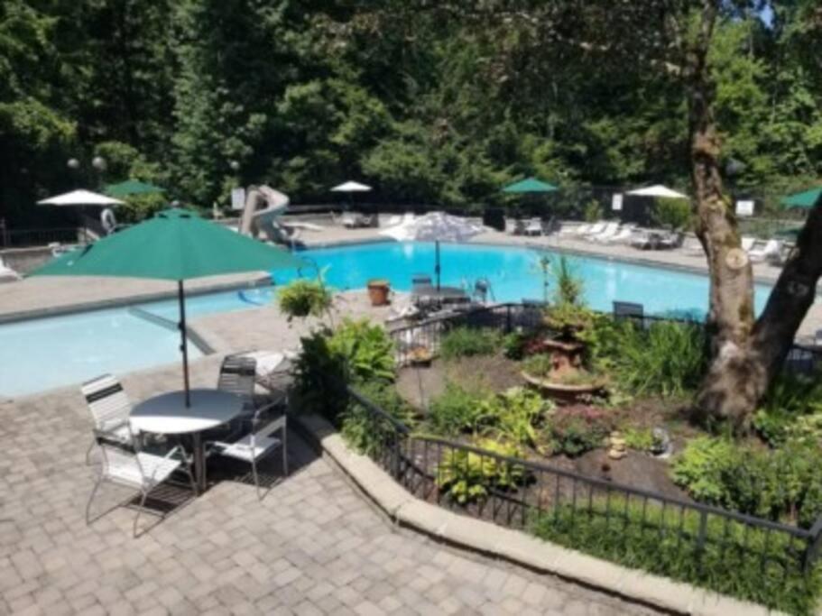 Mountain Springs Chalet Gatlinburg Exterior photo